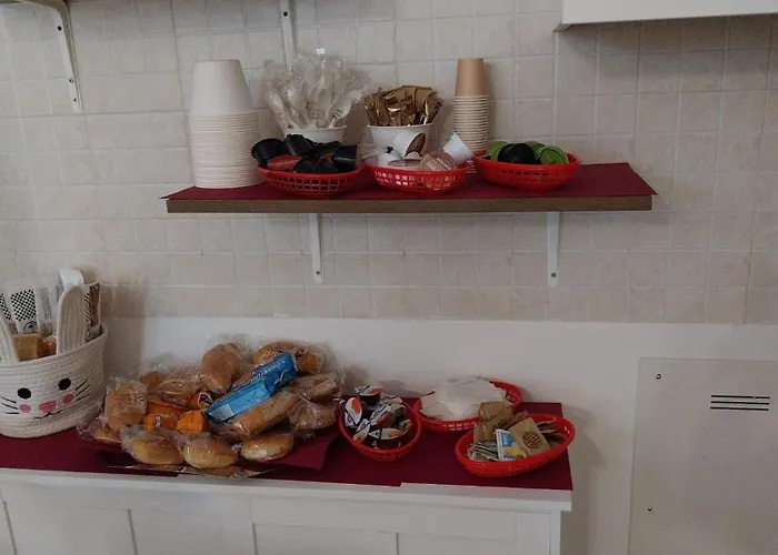 Canossa Bed & Breakfast *