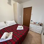 Canossa Bed & Breakfast *